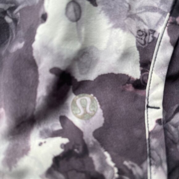 Lot of 3 Lululemon Items - 2 Full Length Leggings/1 Shorts - Picture 3 of 5